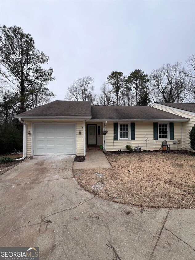 Foto principal - 165 Wrenwood Ln