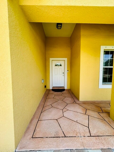 Foto del edificio - 6804 N Himes Ave