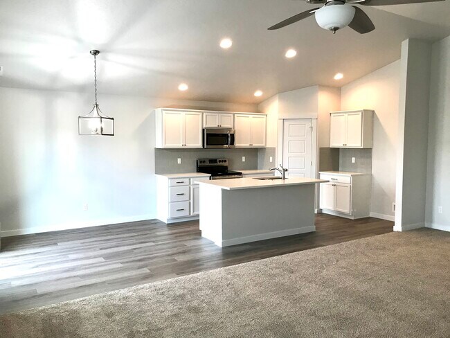 Foto del edificio - 282 S Sunset Point Way