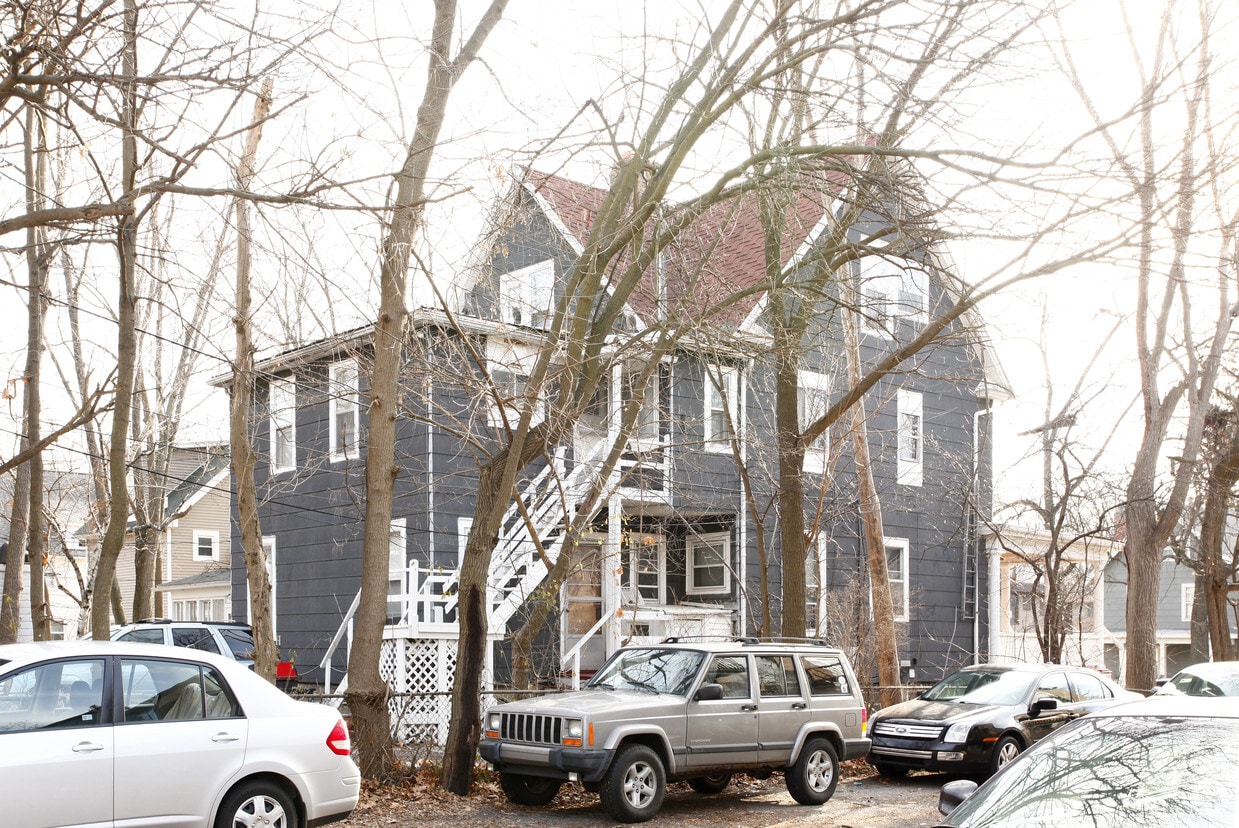 Building Photo - Idle Hour