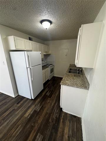 Foto del edificio - 3536 W Buckingham Rd