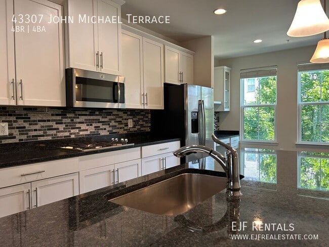 Building Photo - 43307 John Michael Ter