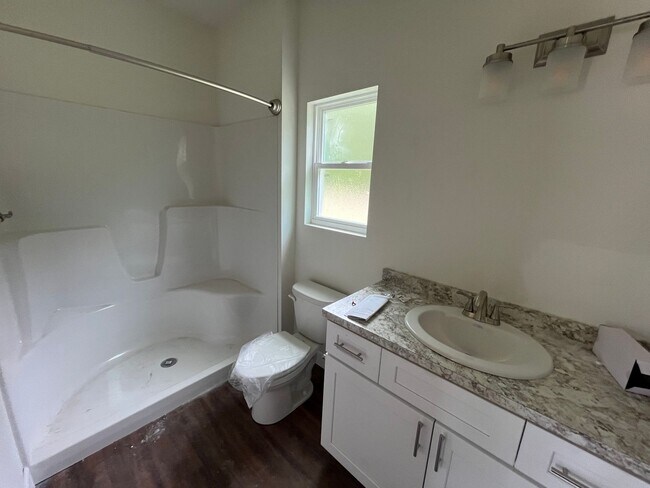 Building Photo - Newer 2 Bedroom, 2 Bath home in Lake City