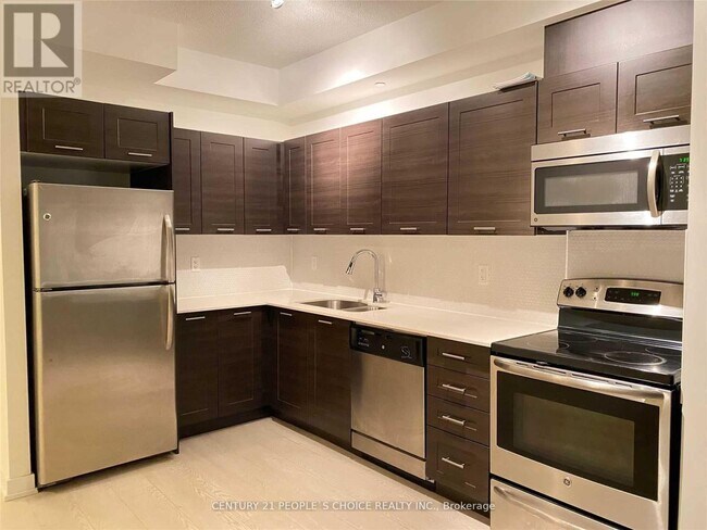 Building Photo - 20 Bruyeres Mews