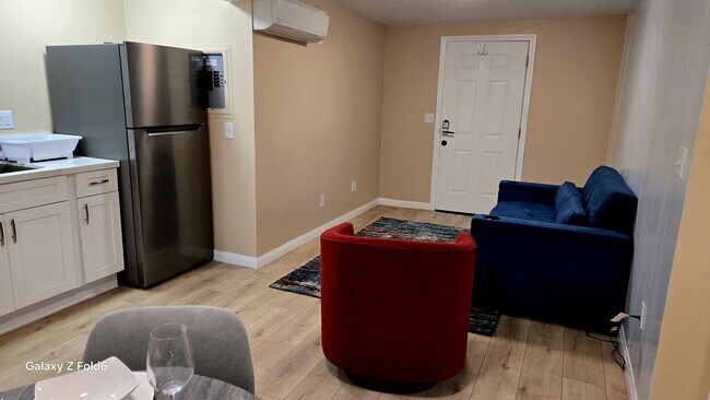 Foto del edificio - 3016 S West View St