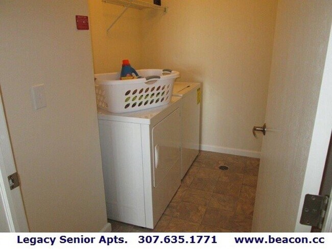 Foto del edificio - 4104 Greenway St