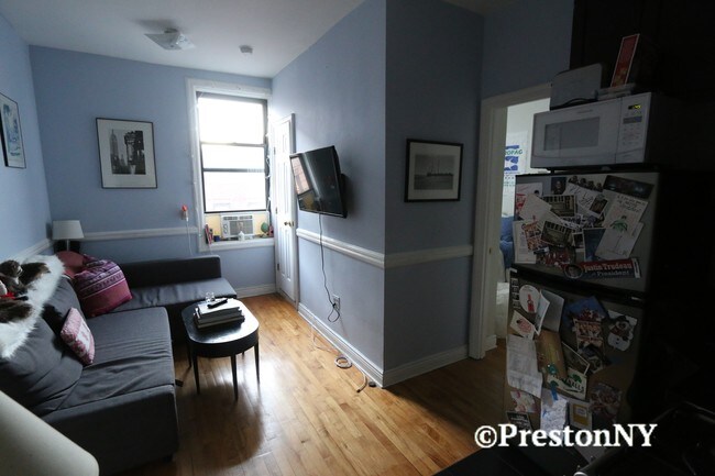 Foto del edificio - 132 Thompson St