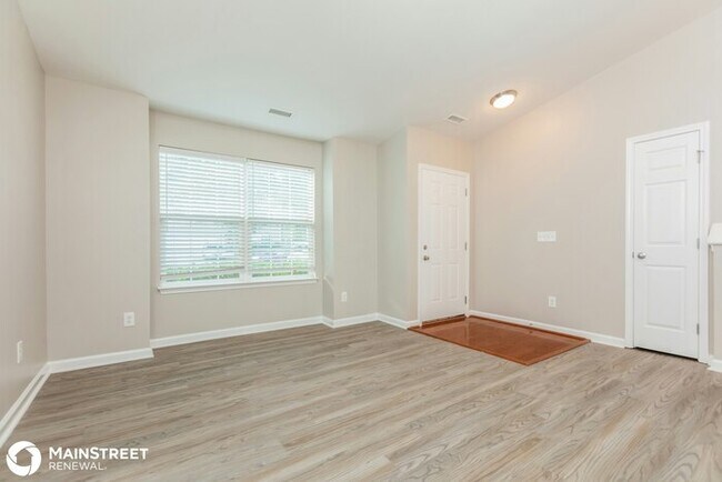 Building Photo - 402 Weeping Willow Dr, Durham, NC 27704