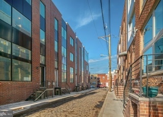 Outside or neighborhood - 1309 S Capitol St