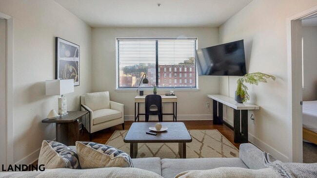 Building Photo - 1820 E Broad St