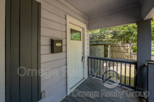 Building Photo - 2104 Yancey Ave