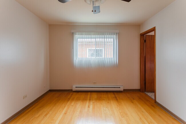 Building Photo - 6256 W 64th Pl