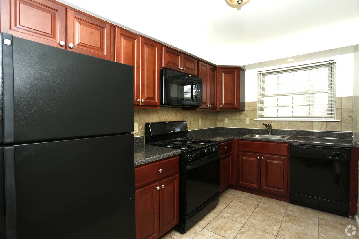 Chelsea Village Apartments Matawan, NJ