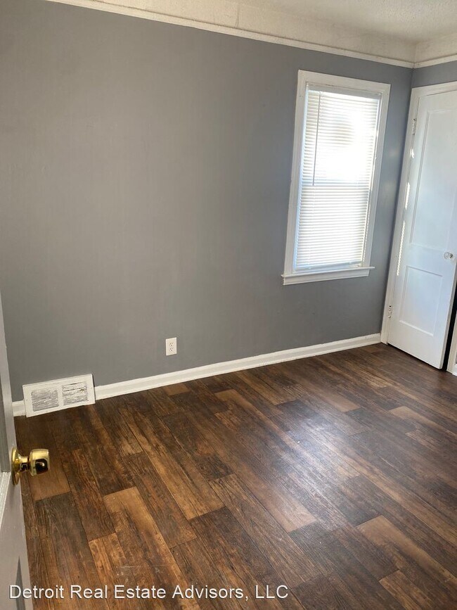 Building Photo - 3 br, 1 bath House - 3169 South Ethel St