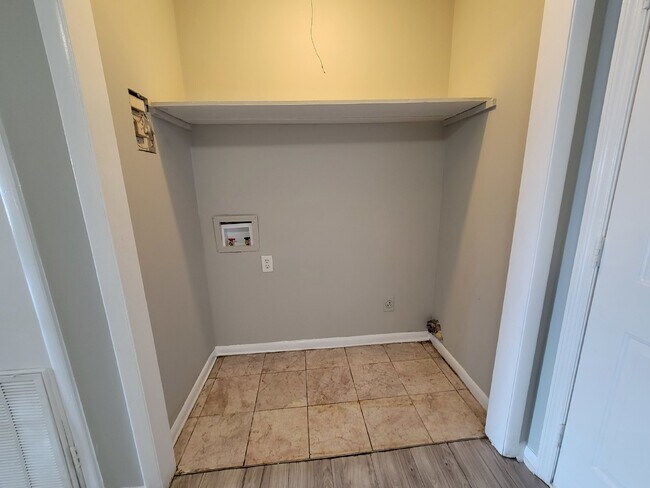 Foto del edificio - 2 Bedroom Apartment with Modern Amenities in Decatur, AL!
