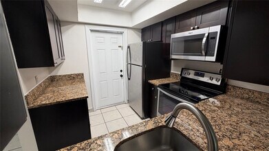 Building Photo - 4061 NW 9th Ave