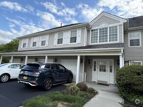 Building Photo - 709 Eagles Chase Dr