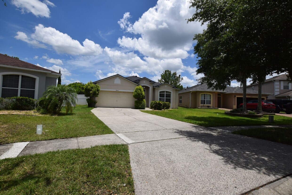 Foto principal - 14855 Hawksmoor Run Cir