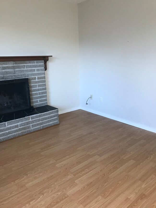 Building Photo - 914 Shearwater St