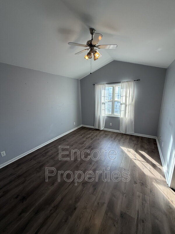 Foto del edificio - 3822 Charleston Park Dr