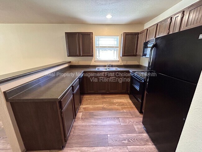 Foto del edificio - 318 S 12th St