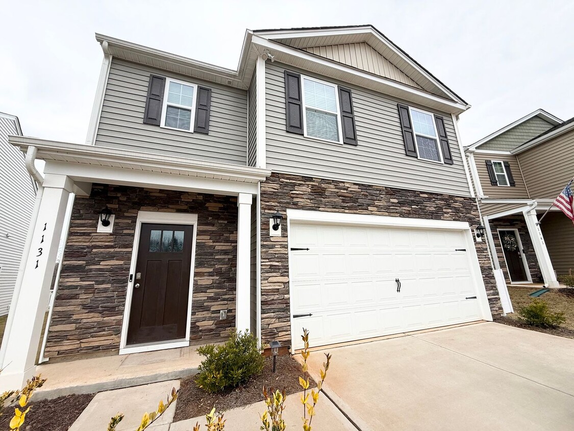 Primary Photo - Spacious 5-Bedroom Home for Rent in The Falls – Modern, Comfortable, and Move-In Ready