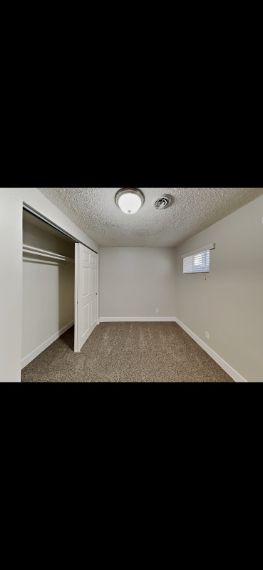 Foto del edificio - 724 W James St