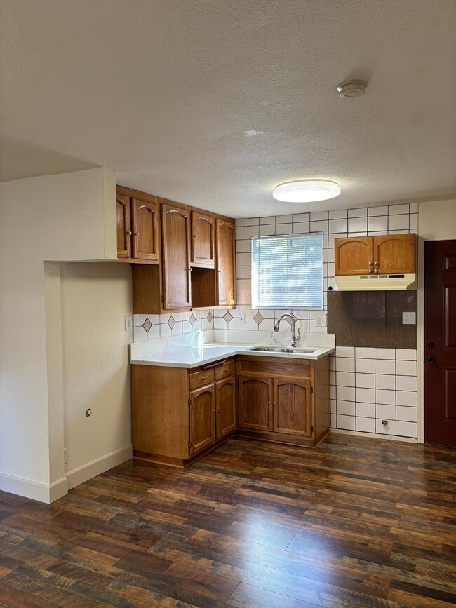 Building Photo - 12646 Ralston Ave