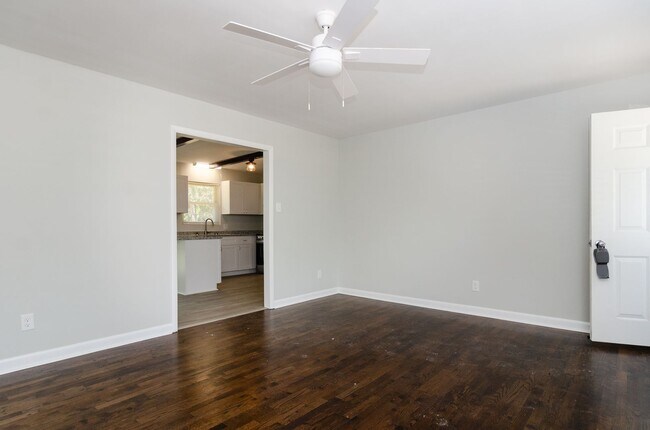 Building Photo - 548 Antietam Dr