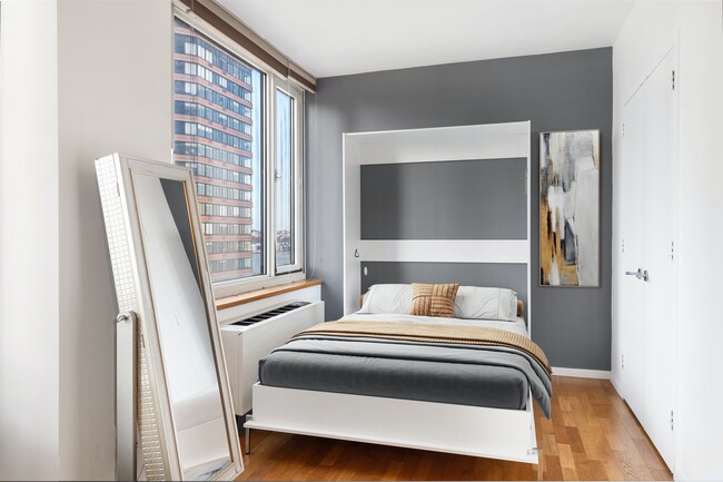 Building Photo - 635 W 42nd St