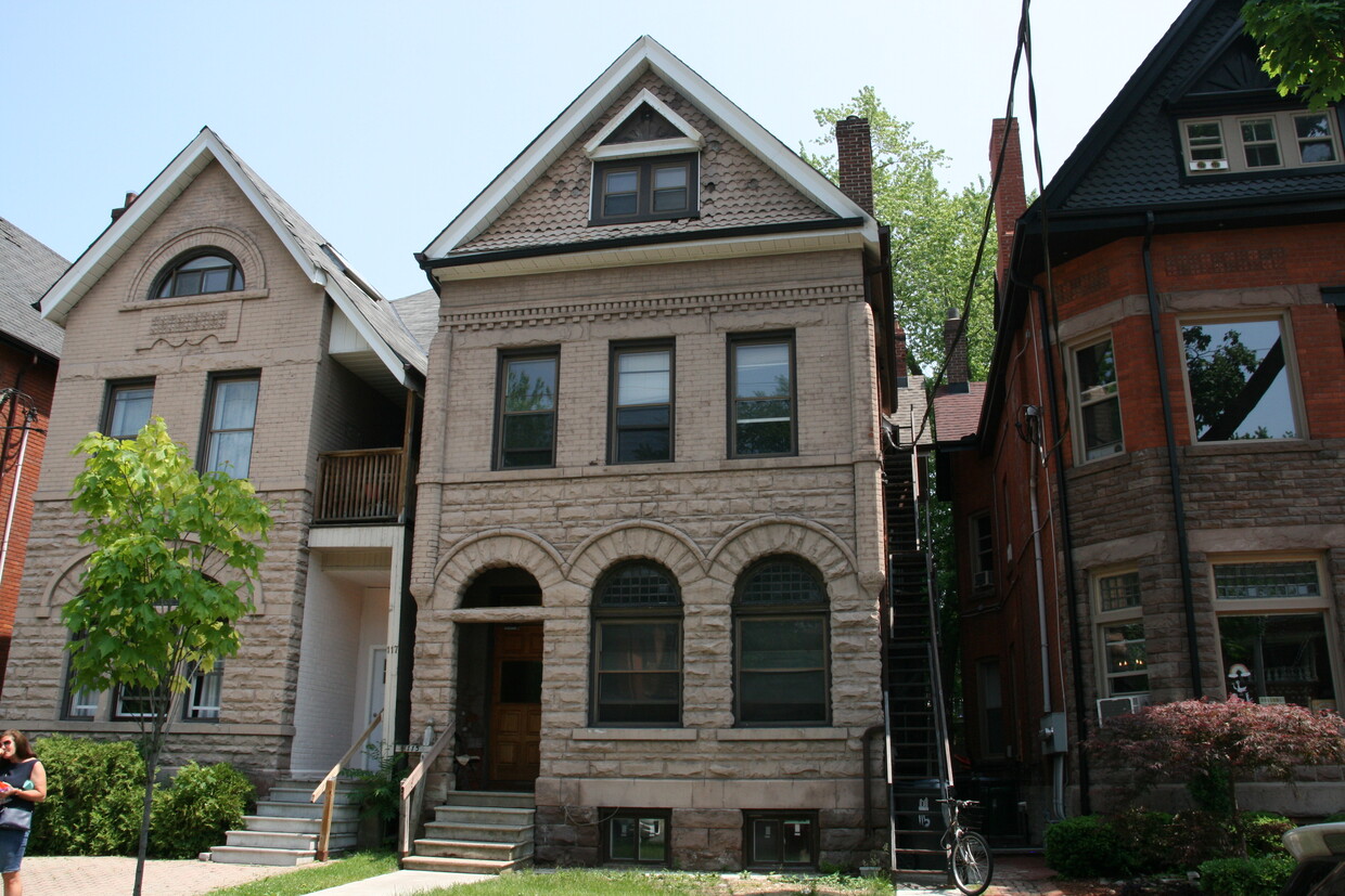 Primary Photo - 2 Bedroom Unit in Boutique Building