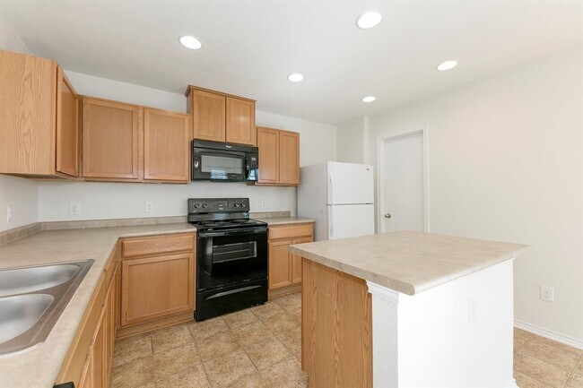 Building Photo - 1141 Renaissance Trail