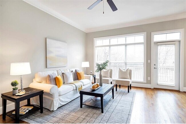 Foto del edificio - 5408 Glenridge Cove NE