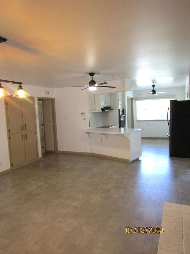 Building Photo - Beautiful 4 Bedroom 2 Bath Home in Santa R...