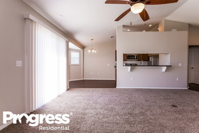 Foto del edificio - 5063 Ashwood Dr