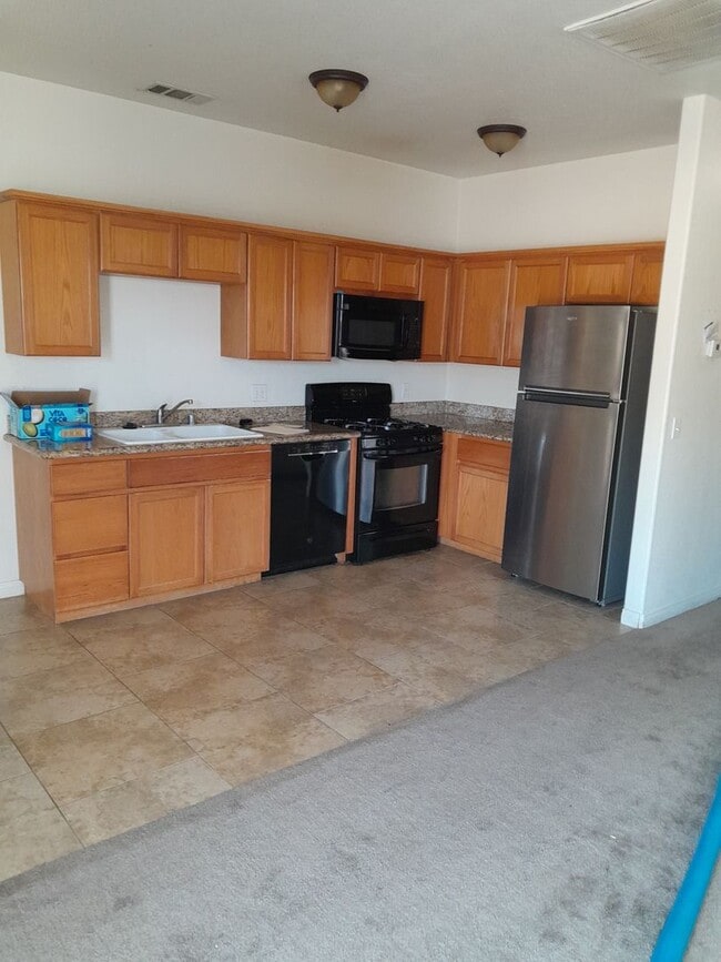 Building Photo - 9700 S Loop Blvd