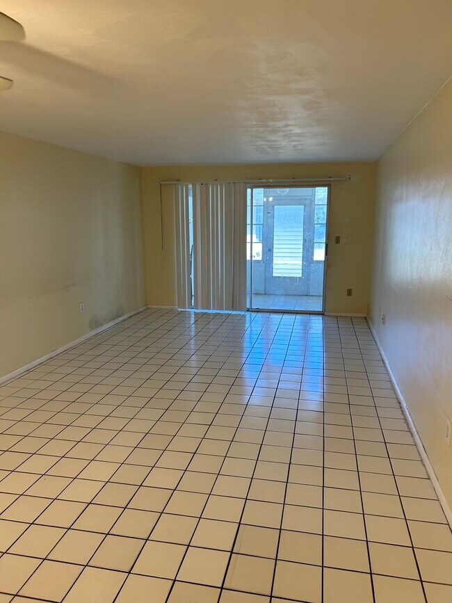 Foto del edificio - 4221 Sheldon Pl