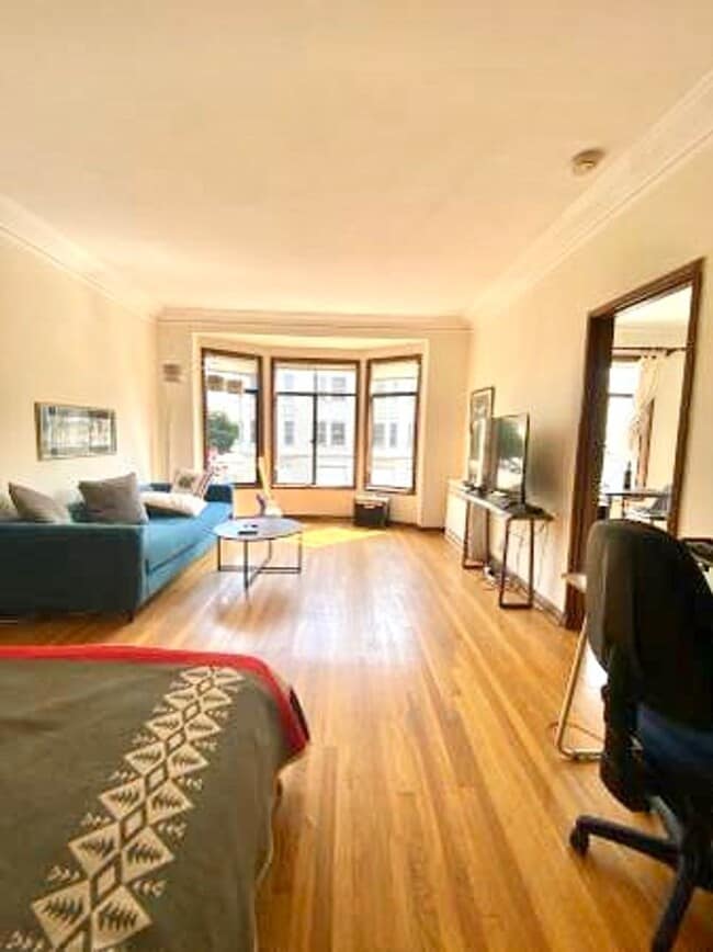 Foto del edificio - 2300 North Point St