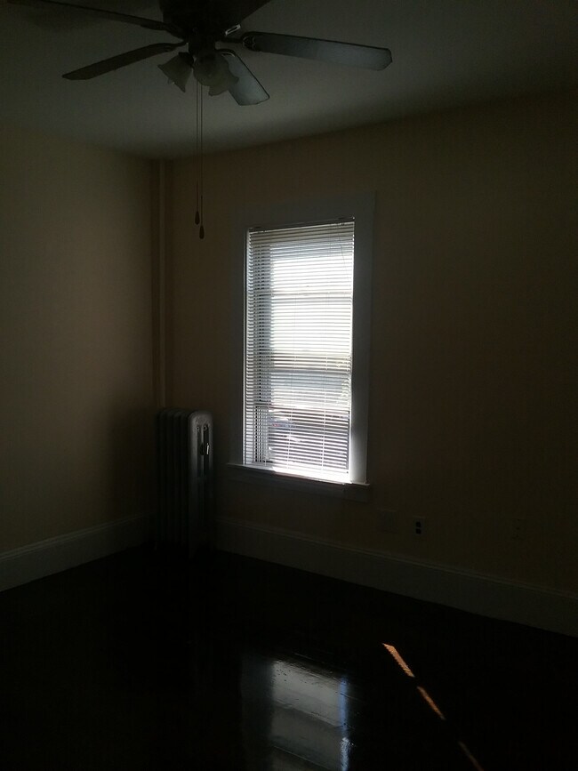 Building Photo - 85 Lynnfield St