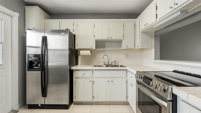 Foto del edificio - 2309 Park Ln