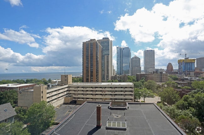 Vistas de la 9th piso de South - Marshall Hall Apartments