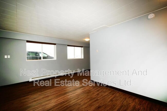 Building Photo - 626 Kinchant St