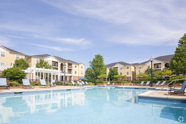 Resort-Style Swimming Pool - Nantucket Cove Apartments