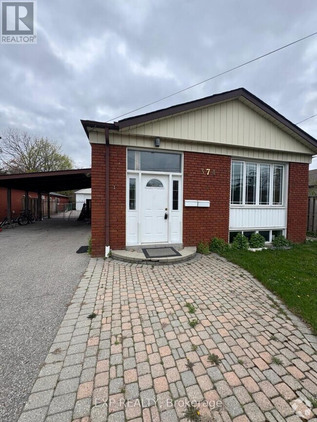 Building Photo - 374 Morrish Rd