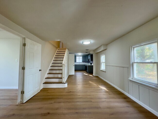Foto del edificio - Charming 5 Bedroom/2.5 Bathroom in Bowleys Quarters, MD!