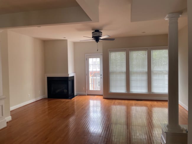 Building Photo - 2203 Greywing St