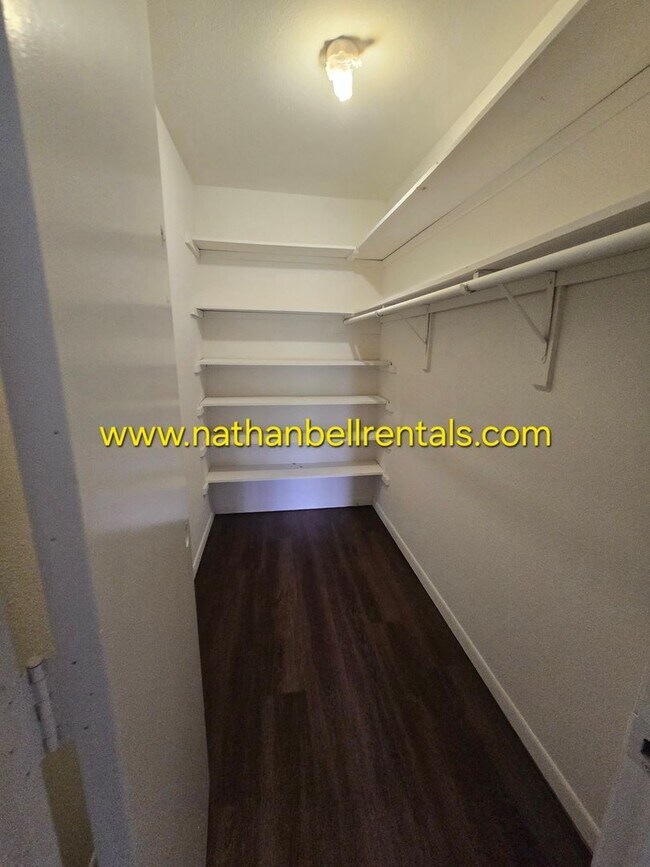 Foto del edificio - 3766 Clarksville St