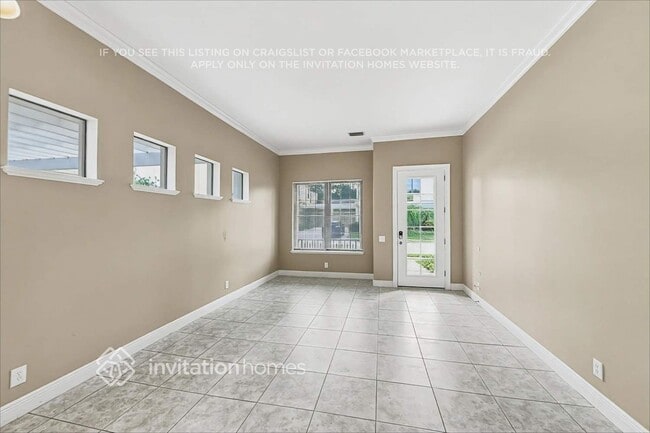 Building Photo - 6260 Parmeron Ln