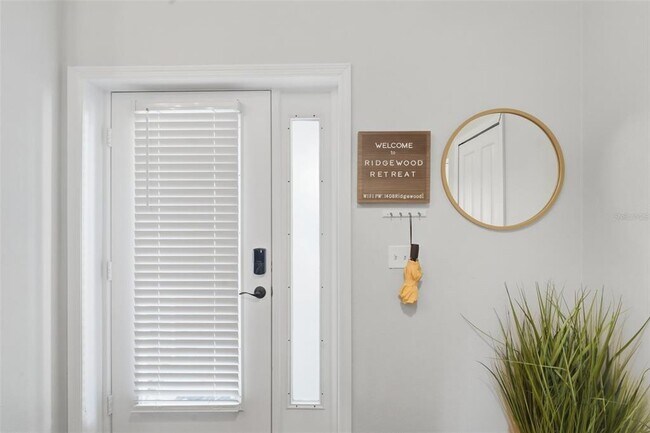 Foto del edificio - 1408 E Ridgewood St