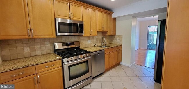 Building Photo - 972 Paulsboro Dr